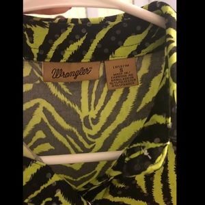 Wrangler Limegreen Zebra Print Button Up